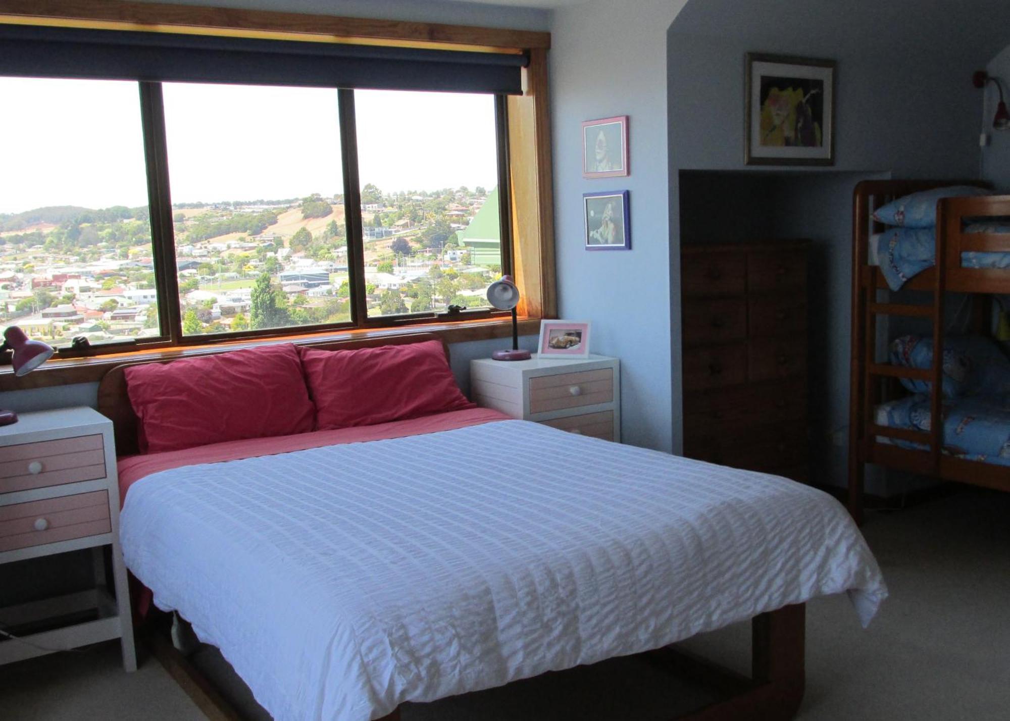 Bed and Breakfast High On Penguin Exterior foto